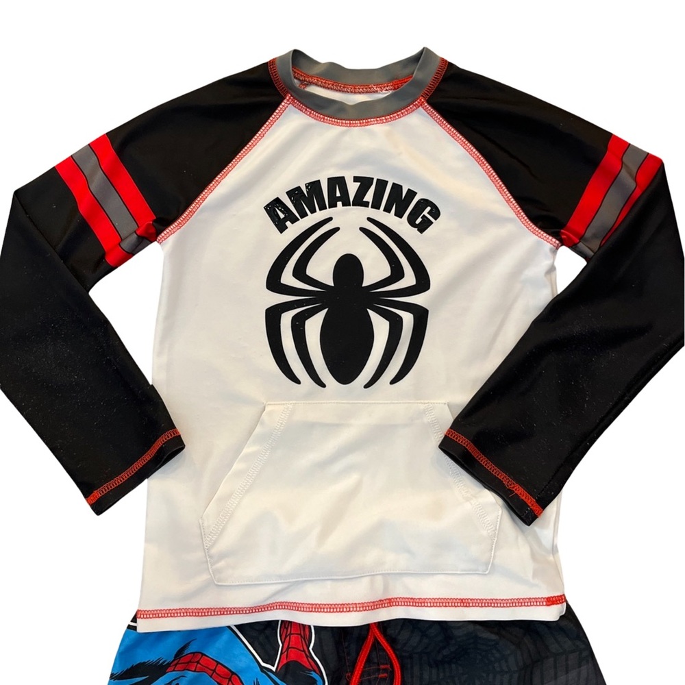 Boys SpiderMan themed swim trunks with matching swim top, size 7, Marvel brand